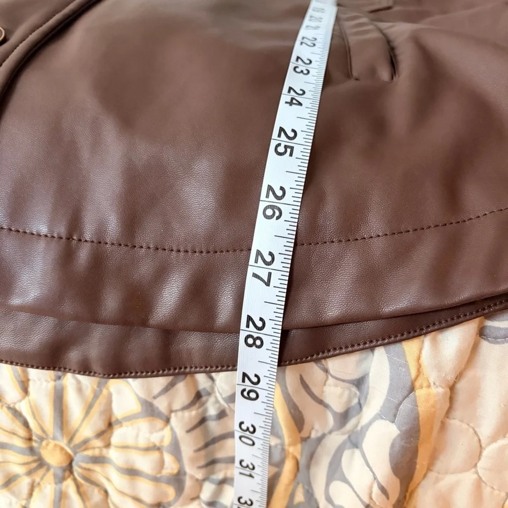 Stoosh Brown Leather Jacket, Zumiez, Buckle, Front pockets, button down, M